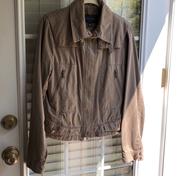 SOLD: Like new! Banana Republic light jacket - Picture 1 of 5